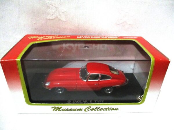 KYOSHO  JAGUAR E TYPE COUPE