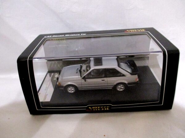 Vitesse Ford Escort MK3 XR3i   Strato Silver